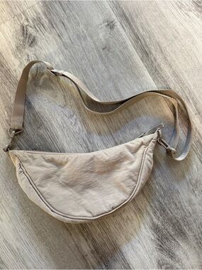 Crescent Bag | Uniqlo